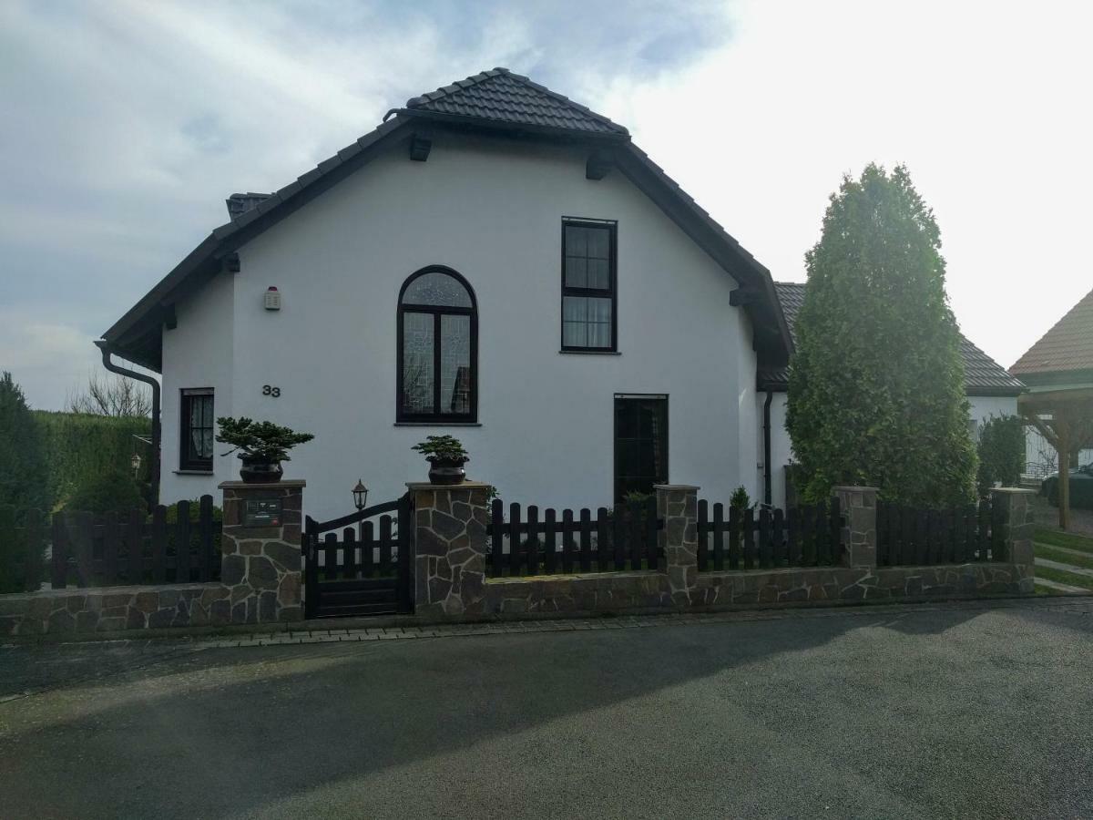 Ferienwohnung Mit Terrasse 格里马 外观 照片